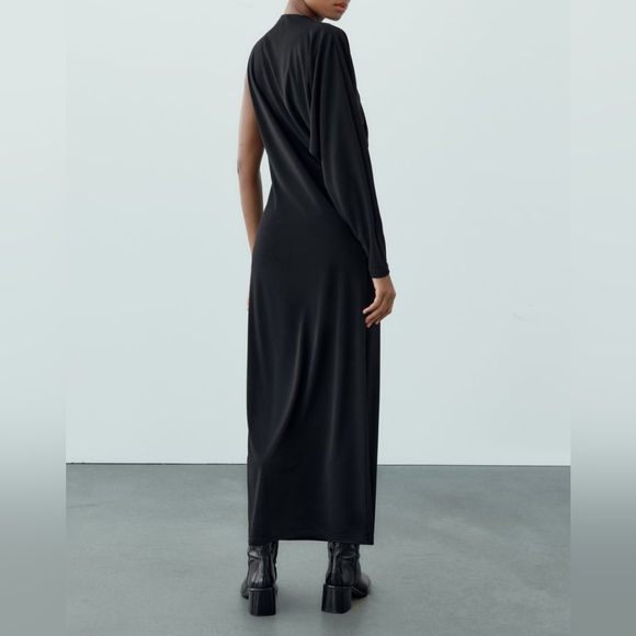 Zara Asymmetric Elegant Black Knit Midi Dress - Picture 5 of 13